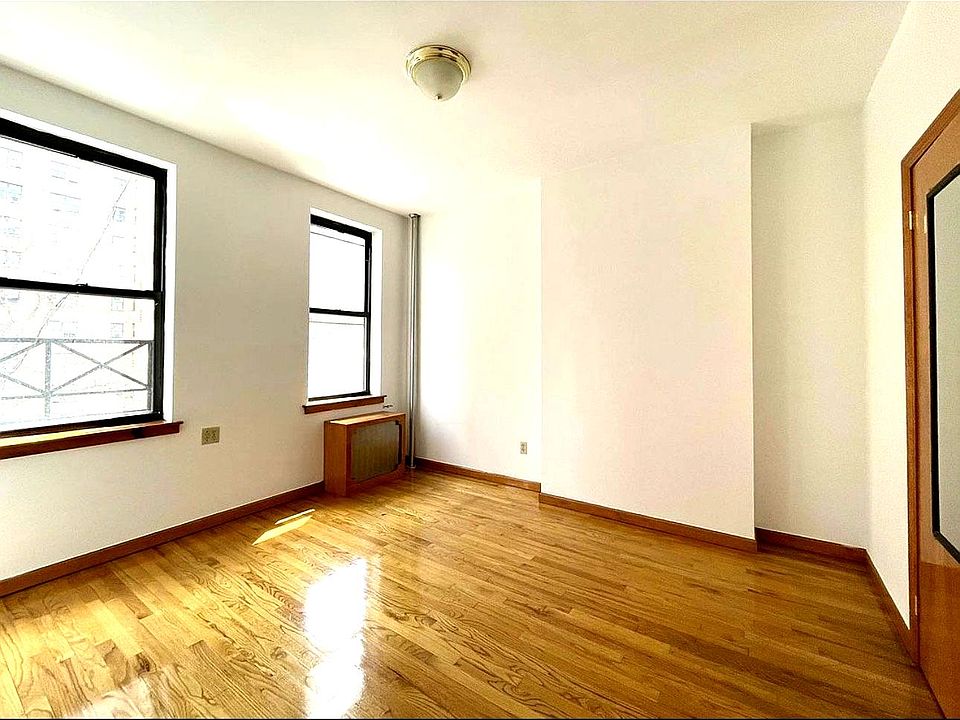 1st image of 97 Pitt St APT 9