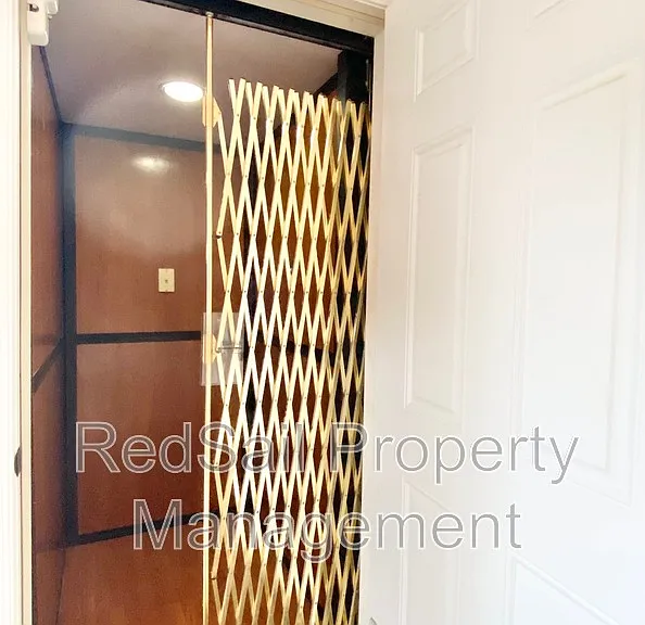 428 Fort Worth St — Photo 12