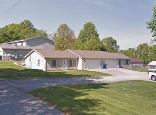 814 Crain St, Carterville, IL 62918