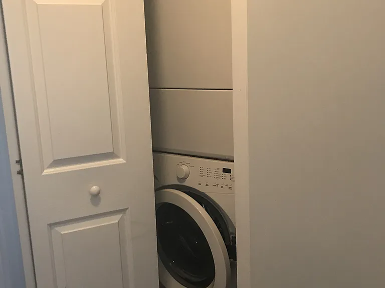 156 Newton St #5 — Photo 6