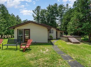 7491 N Middle Rd, Hope, MI 48628