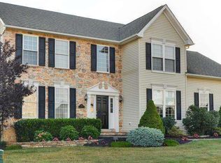 106 Cherry Grove Ln, Downingtown, PA 19335