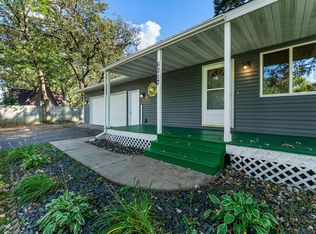 6217 Pecan St, North Branch, MN 55056