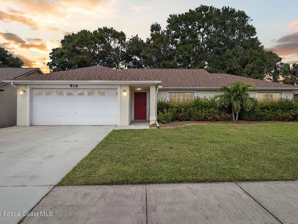 816 Hunters Creek Dr