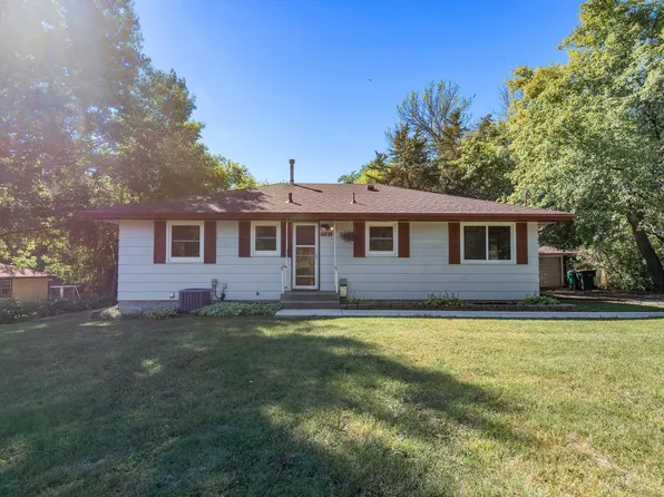 8124 Mount Curve Blvd, Minneapolis, MN 55445
