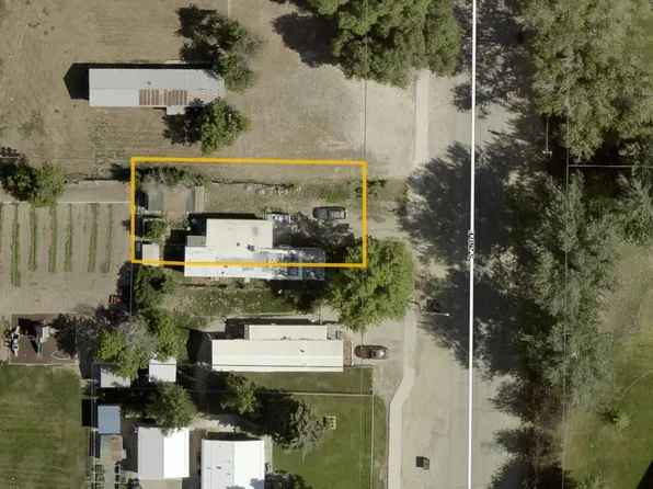 272 S E 2nd Street, Cowley, WY 82420