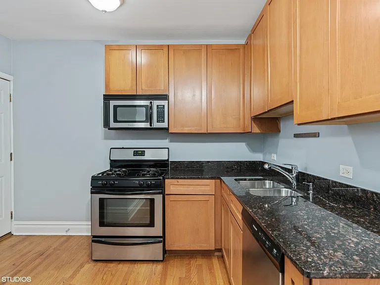 2839 N Sawyer Ave #2S — Photo 17