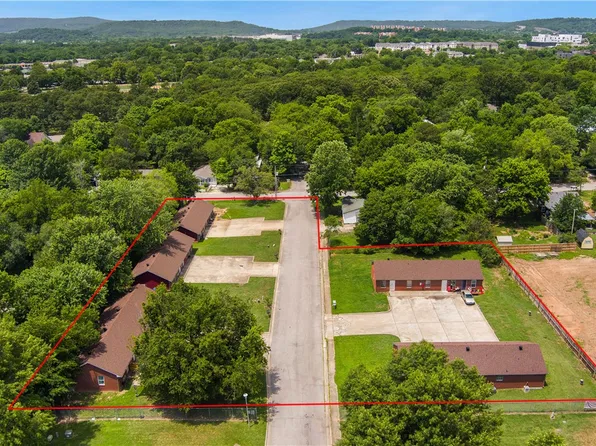 203-289 E 12th St, Fayetteville, AR 72701