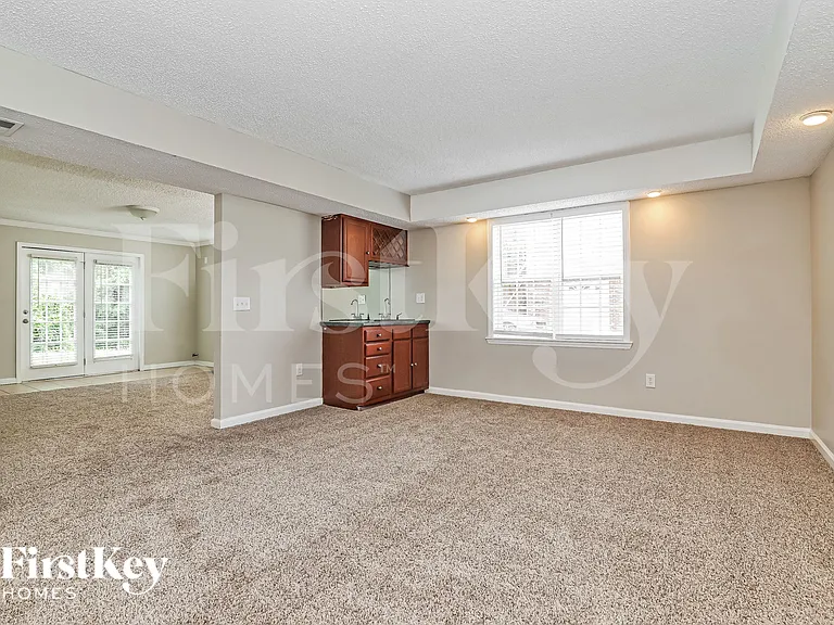6111 Tory Ct — Photo 11