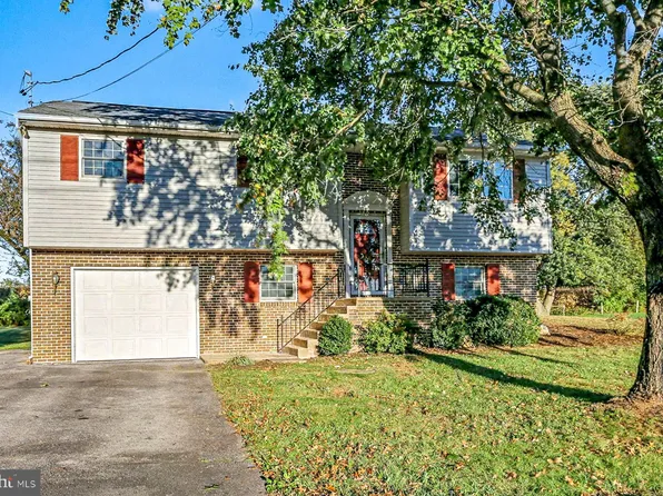 46 Maywood Rd, Thomasville, PA 17364