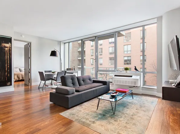 444 W 19th St APT 405, New York, NY 10011