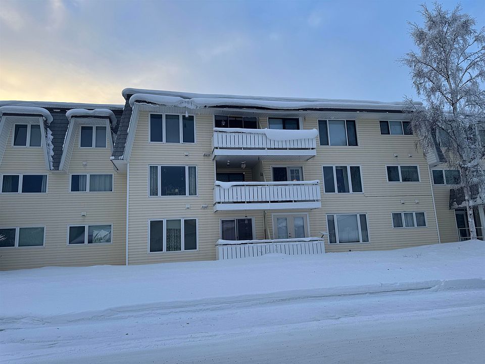 1st image of 665 10th Ave APT 206