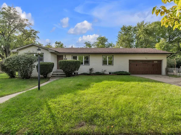 1601 Peach St, Ann Arbor, MI 48105