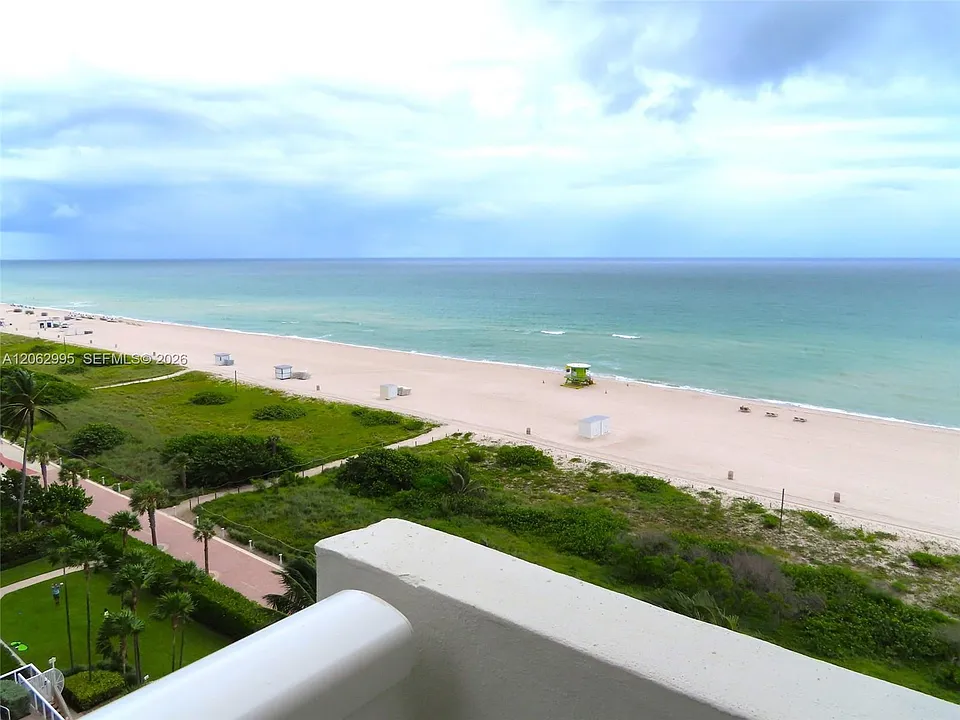 5701 Collins Ave #919