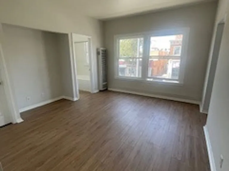 1162 N Western Ave. — Photo 14