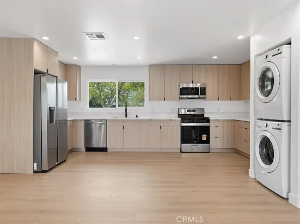 17150 Mayall St, Northridge, CA 91325