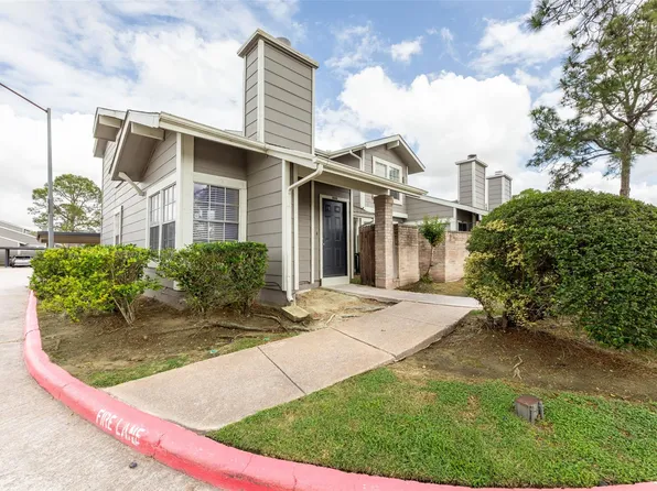 12241 Coppertree Ln, Houston, TX 77035