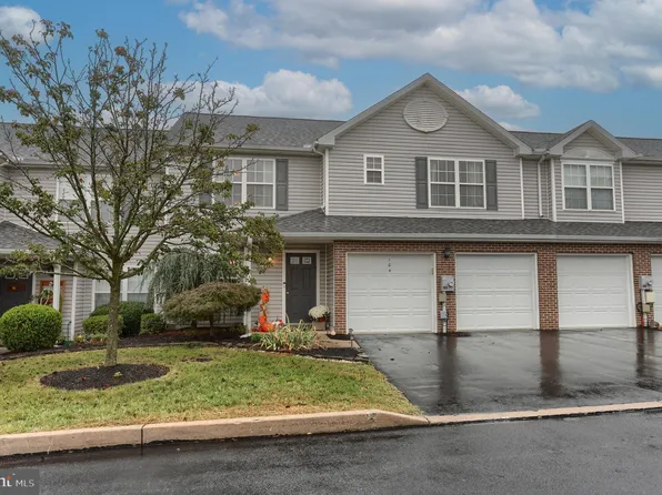 104 Martin Ct, Hummelstown, PA 17036