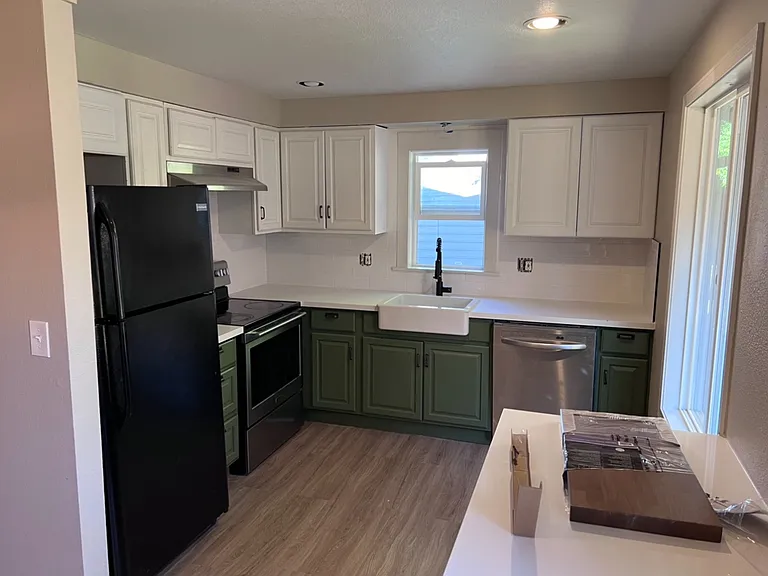 Kitchen When Vacant