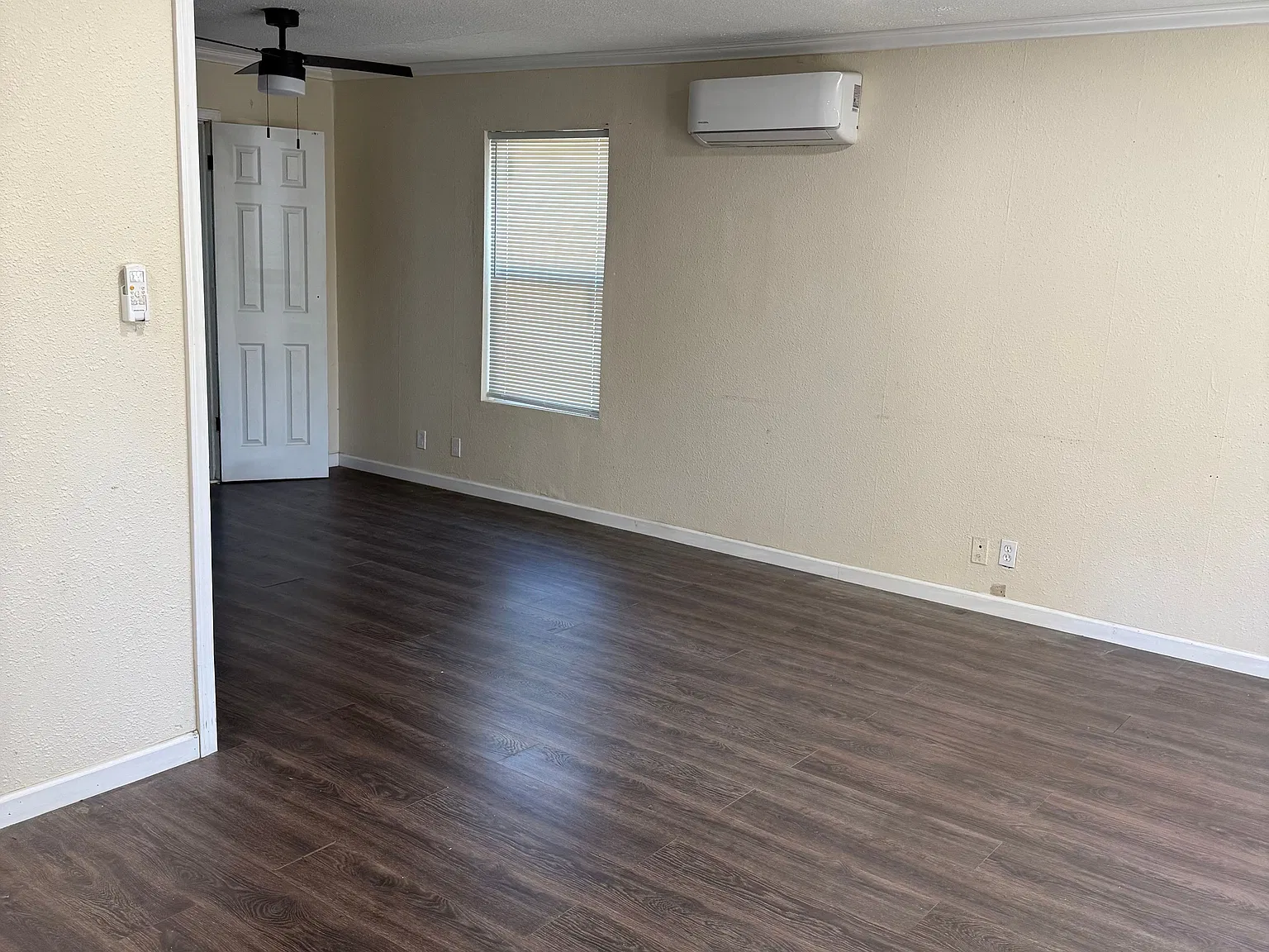 For Rent $800/mo and $800 Sec Deposit — Photo 2