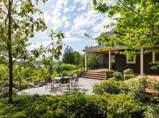 8152 W Mercer Way, Mercer Island, WA 98040