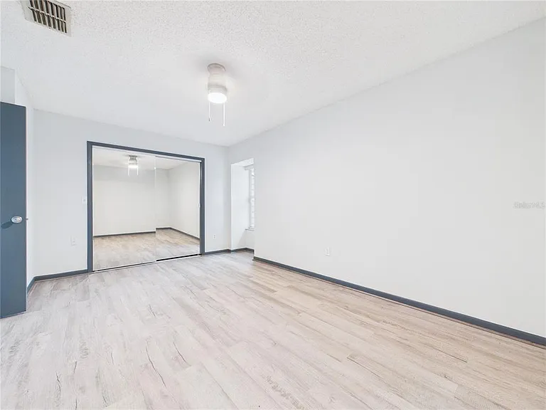 11239 Cedar Hollow Ln — Photo 39