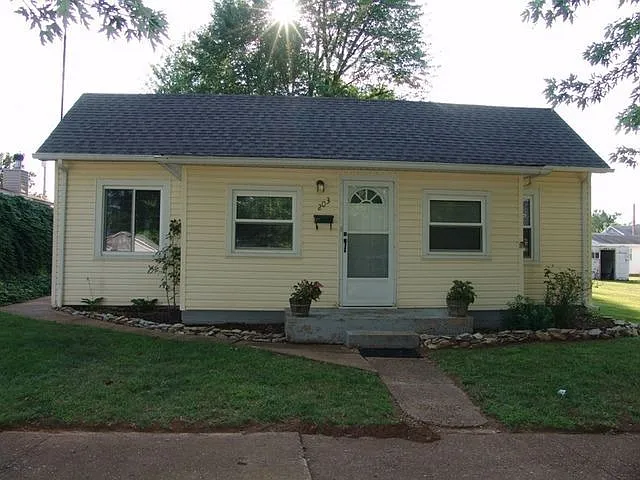 203 N Cantwell Ln photo 1