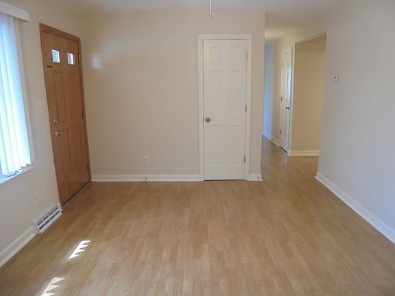 5th image of 2705 N Roberta Ave