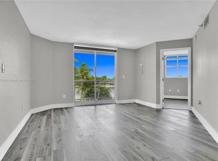 5880 Collins Ave APT 403, Miami Beach, FL 33140