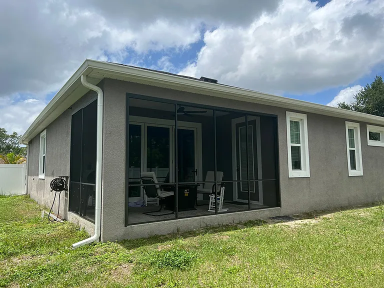1550 Francis Ave — Photo 13