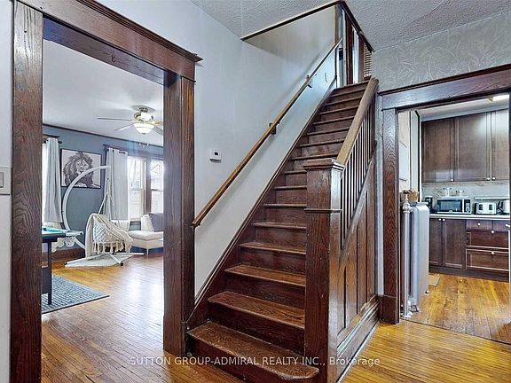 2nd image of 36 John St