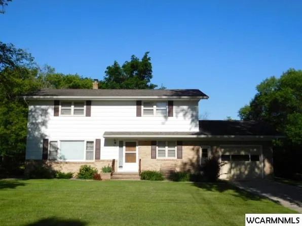 430 1st St S, Franklin, MN 55333
