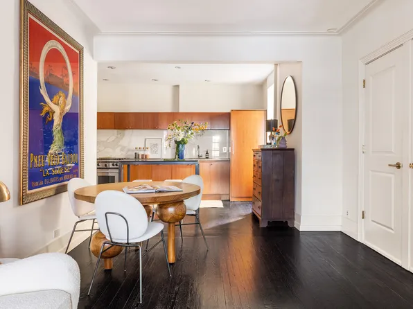 253 West 16th Street image 1 of 12