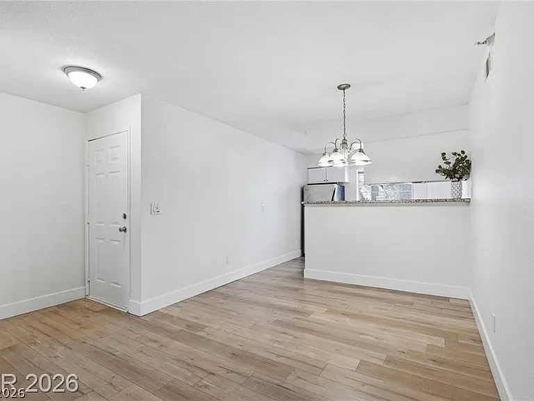 2750 S Durango Dr #1116 — Photo 3