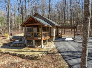 853 Cardinal Rd, Brevard, NC 28712