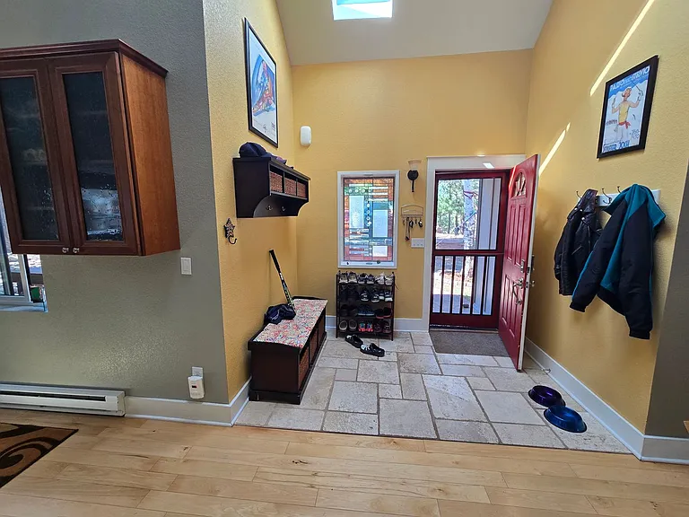 2792 Lee Hill Dr — Photo 12
