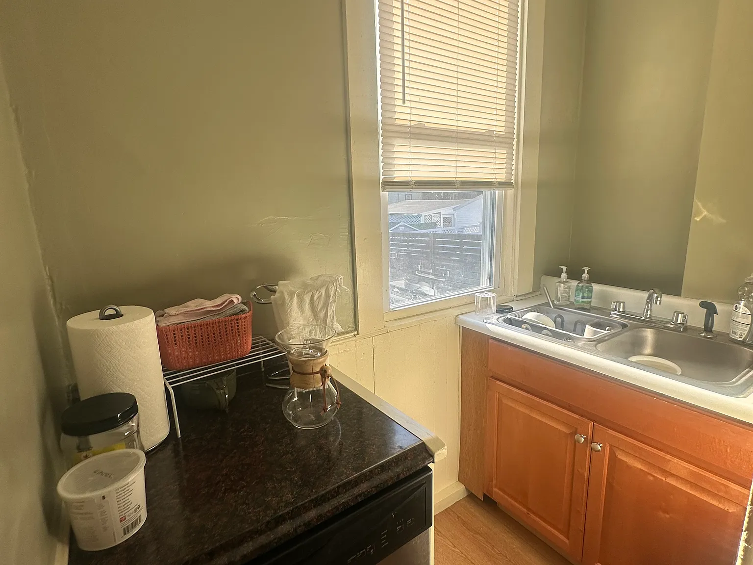 3 bed, 1600 sqft, $5,400 — Photo 4