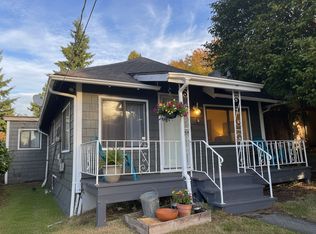 2906 NE 53rd St, Seattle, WA 98105