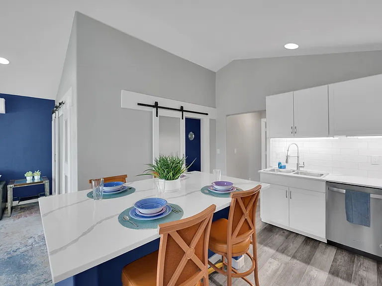 2261 Marlboro Dr — Photo 13