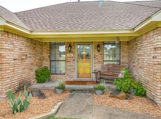 124 Chrestman Ln, Combine, TX 75159