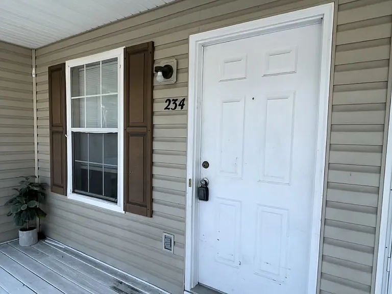 234 Magnolia Plantation Ct — Photo 1