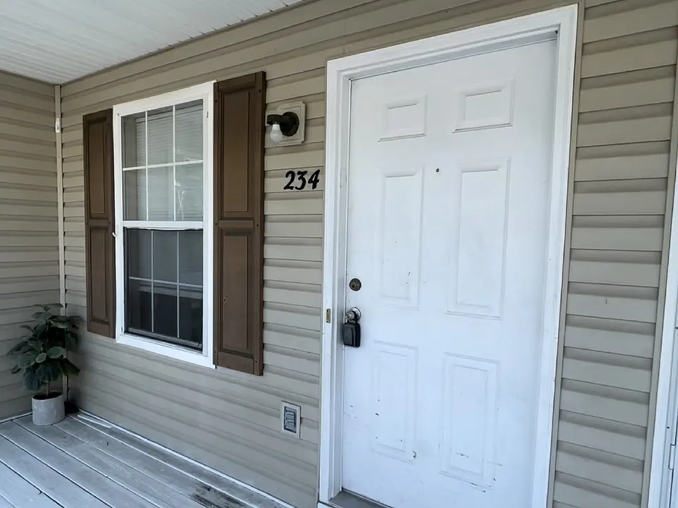 234 Magnolia Plantation Ct