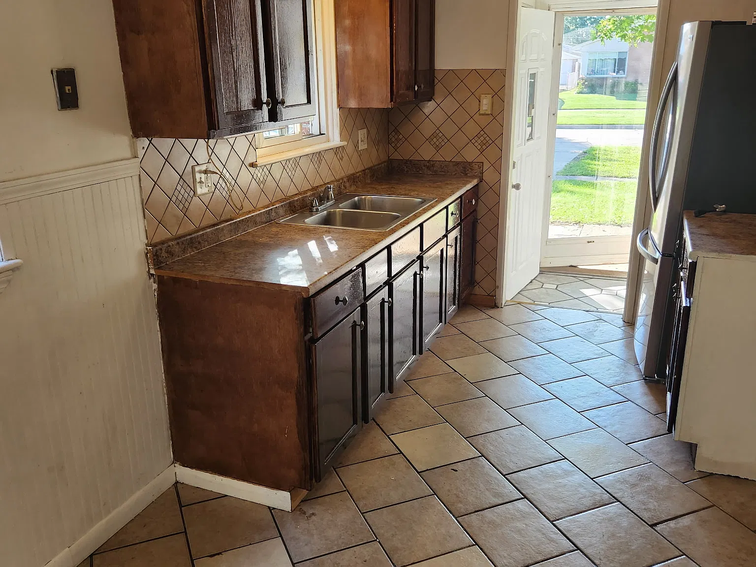 3 bed, 1013 sqft, $1,695 — Photo 3