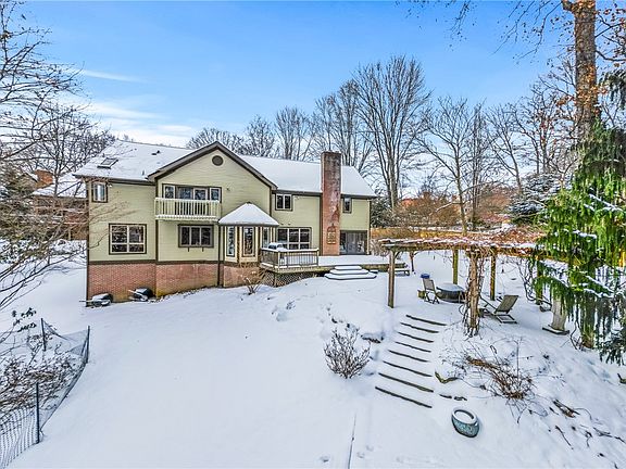 2nd image of 227 Ash Ct