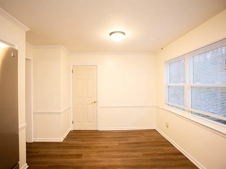 1506 Alberta Dr — Photo 14