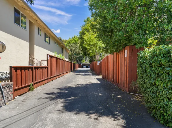 Curtner Villa Apartments, 267 Curtner Ave APT 26, Palo Alto, CA 94306