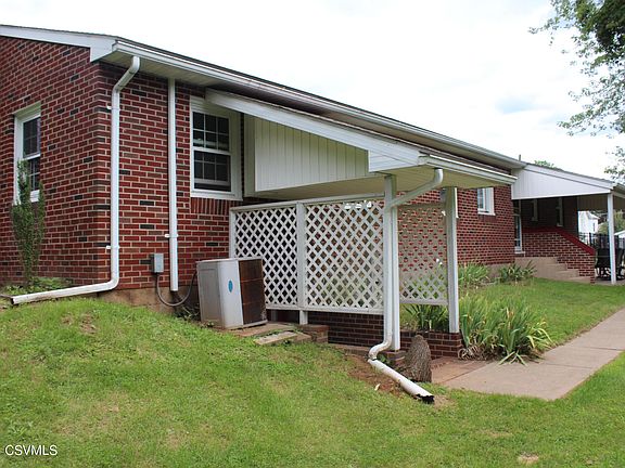 5th image of 1001 Locust Ln