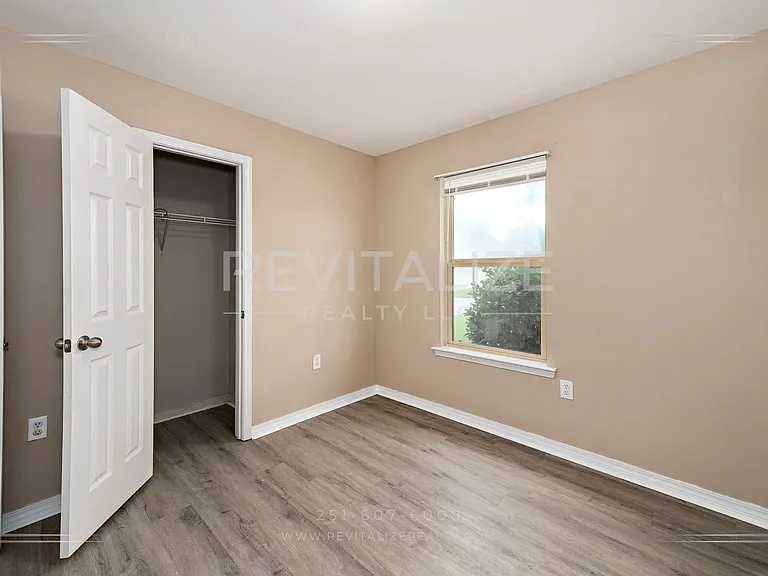 1549 Majesty Loop — Photo 21