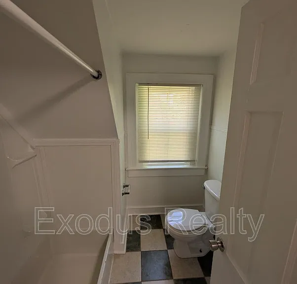 312 Bracken St #A — Photo 10