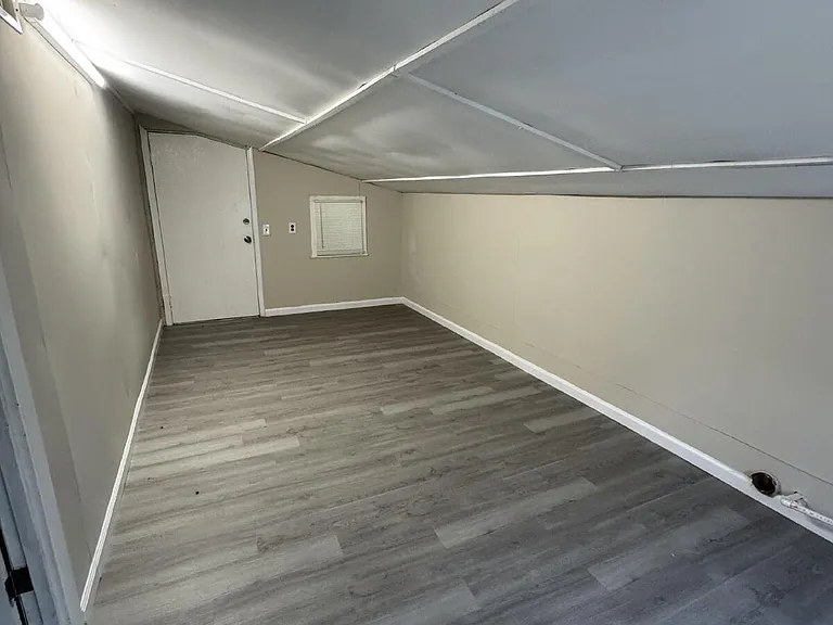 81 Blackwell Ln — Photo 10
